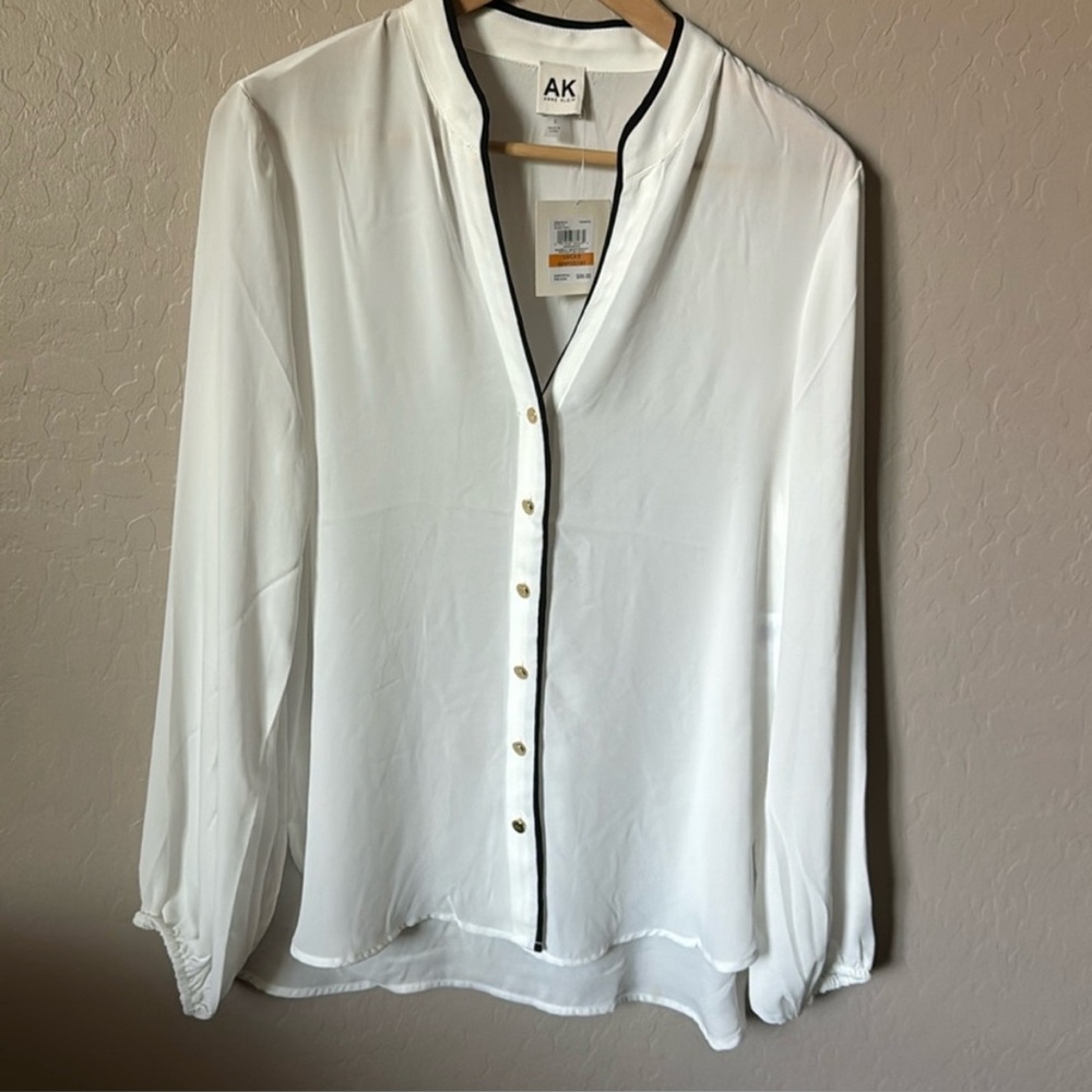 Anne Klein White Long Sleeve Button Down Shirt with Mandarin Collar